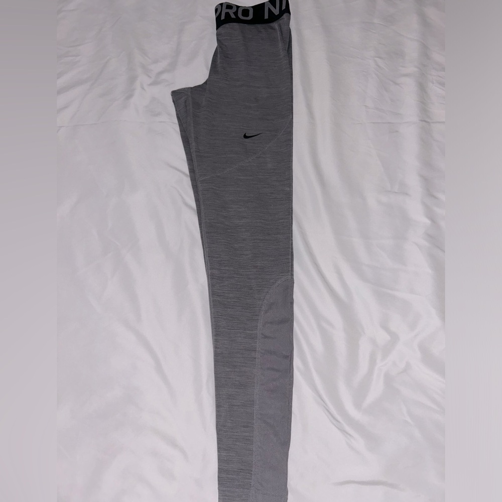 Nike pro gray leggings